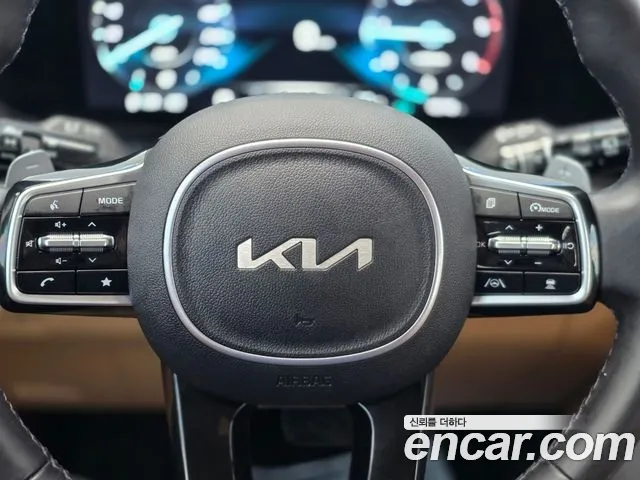 Kia Carnival Generation 4 — Фото автомобиля 6