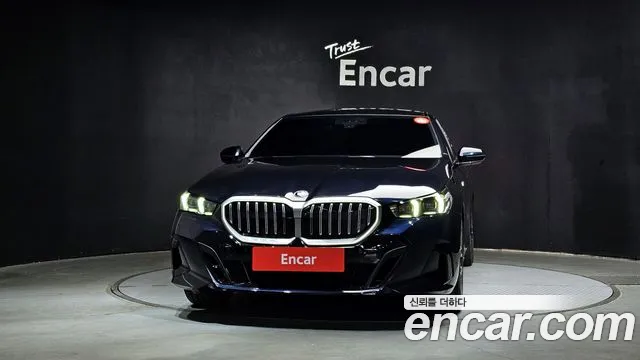 BMW 5-Series — Фото автомобиля 3