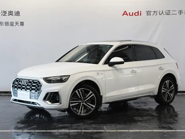 Фотография автомобиля — Audi Q5L