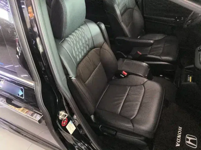 Honda Elysion — Фото автомобиля 15
