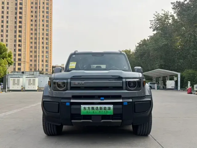 iCAR V27 — Фото автомобиля 2