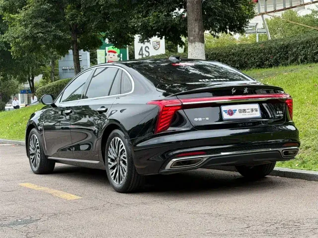 Hongqi H5 — Фото автомобиля 4