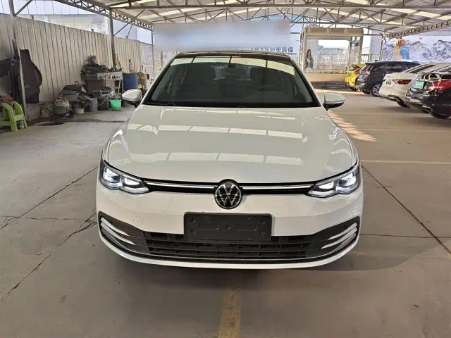 Volkswagen Golf — Фото автомобиля 2