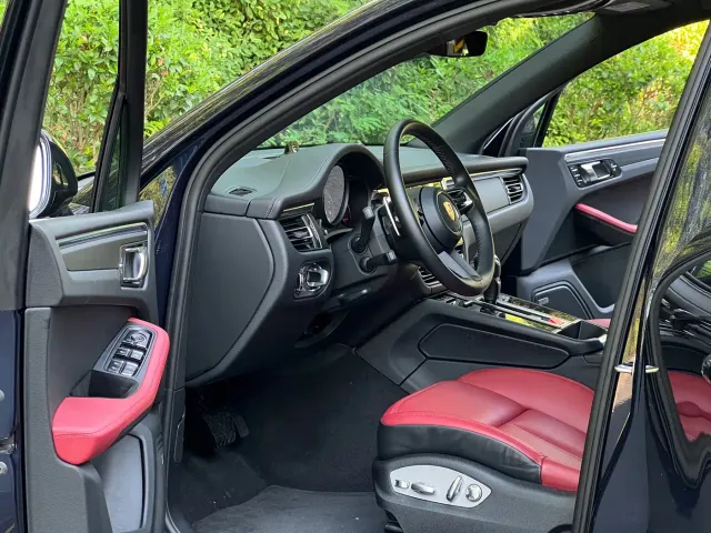 Porsche Macan — Фото автомобиля 10
