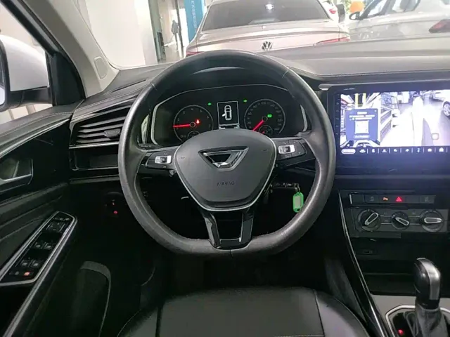 Jetta VS7 — Фото автомобиля 10