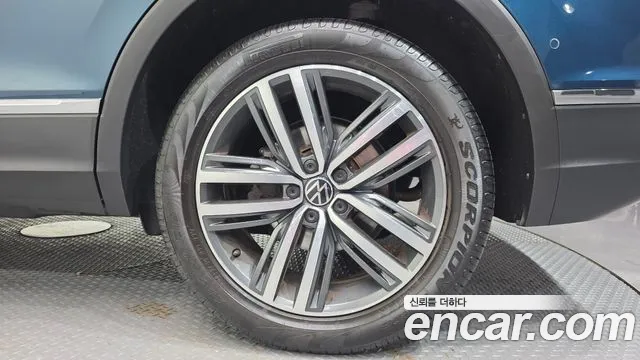 Volkswagen Tiguan Tiguan 2 поколение 2.0 TDI 4Motion Prestige — Фото автомобиля 18