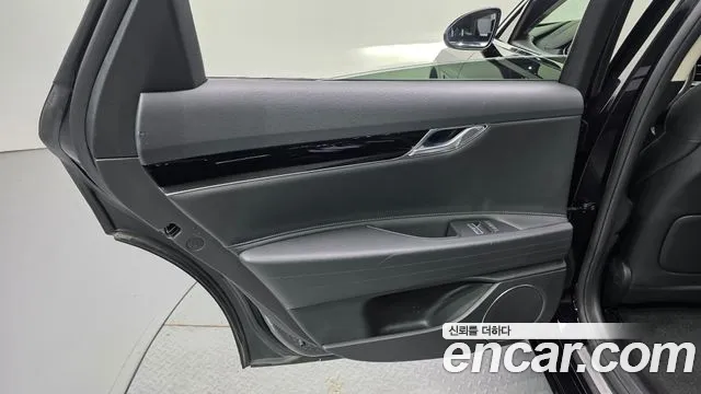 Genesis G80 RG3 — Фото автомобиля 14