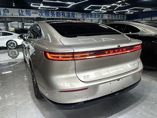 Voyah Auto VOYAH Zhuiguang L 2025 Mid-configuration Model — Фото автомобиля 8