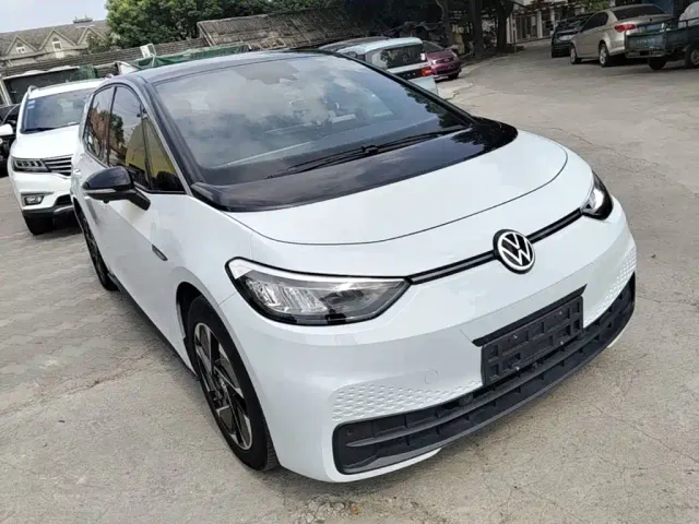 Volkswagen ID.3 — Фото автомобиля 3