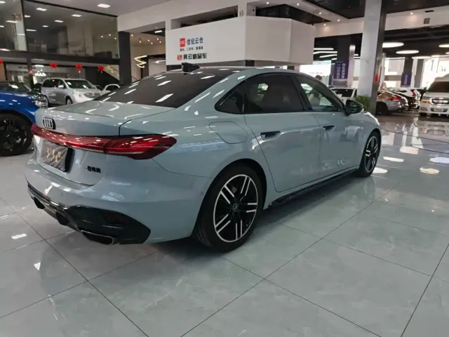 Audi A5L — Фото автомобиля 8