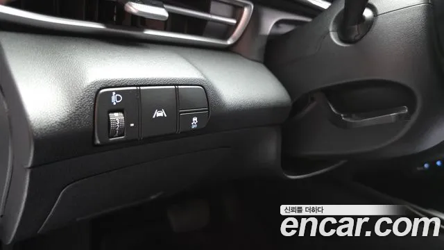 Hyundai AVANTE Avante (CN7) — Фото автомобиля 14