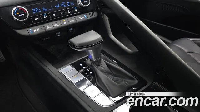 Hyundai AVANTE Avante (CN7) — Фото автомобиля 9