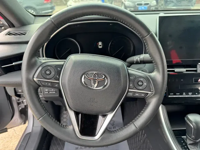 Toyota Avalon — Фото автомобиля 15
