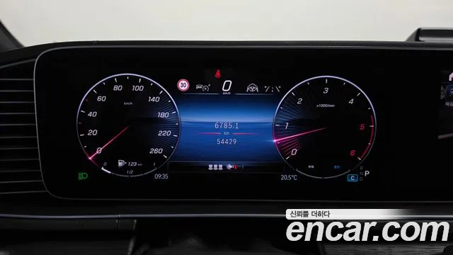 Mercedes-Benz GLE-Class — Фото автомобиля 11