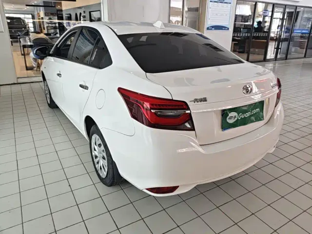 Toyota Vios — Фото автомобиля 4