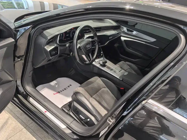 Audi A6L — Фото автомобиля 10