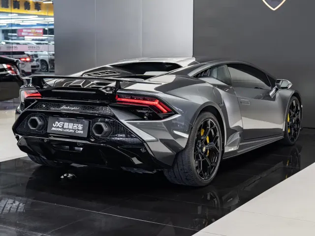 Lamborghini Huracan — Фото автомобиля 11