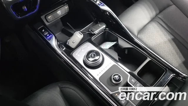 Kia Sorento Sorento 4-е поколение Бензин 2.5T 2WD — Фото автомобиля 8