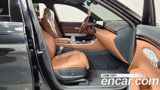 Genesis GV70 — Фото автомобиля 26