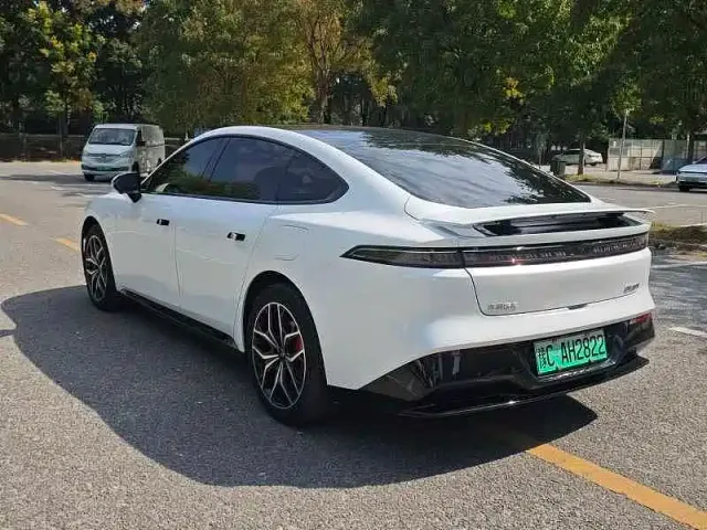 Dongfeng eπ 007 — Фото автомобиля 12