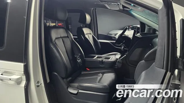 Hyundai Staria — Фото автомобиля 14