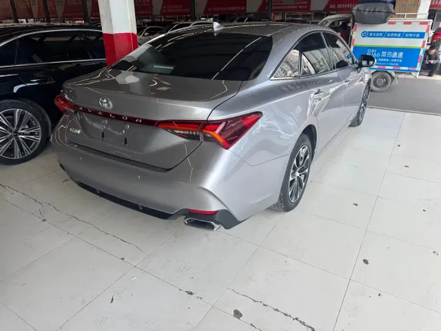 Toyota Avalon — Фото автомобиля 13