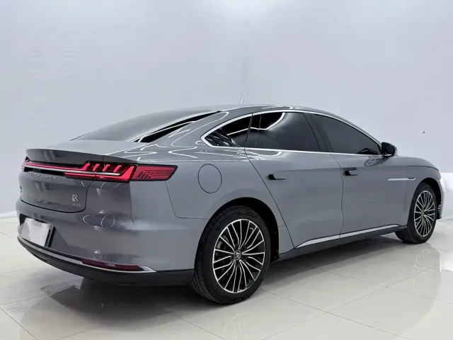 BYD Han — Фото автомобиля 12