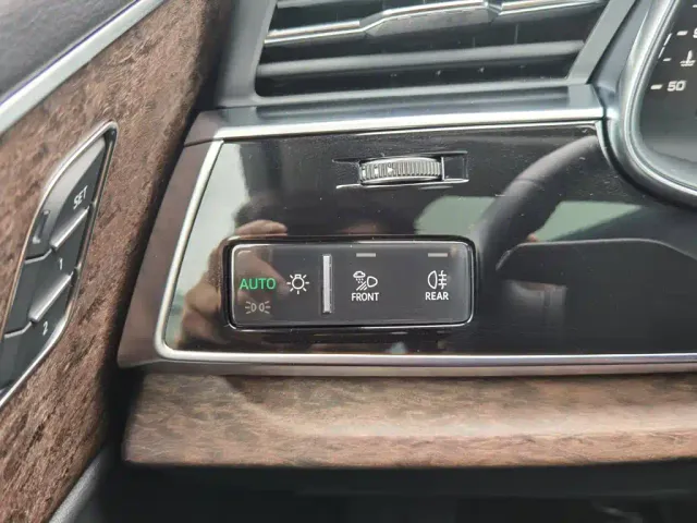Audi Q7 — Фото автомобиля 15