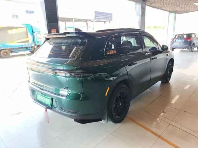 Leapmotor C10 — Фото автомобиля 6
