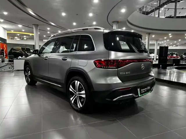 Mercedes-Benz EQB — Фото автомобиля 3