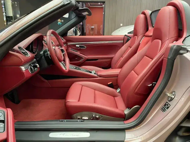Porsche 718 — Фото автомобиля 4