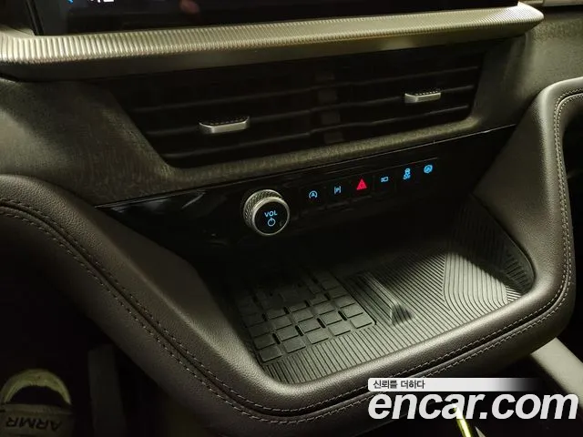 Ford Explorer — Фото автомобиля 15
