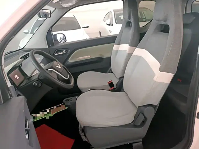 Wuling Hongguang Mini EV — Фото автомобиля 14