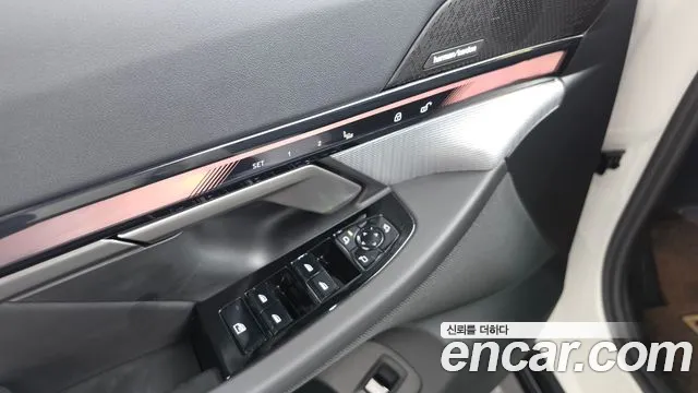 BMW 5 Series G60 — Фото автомобиля 29