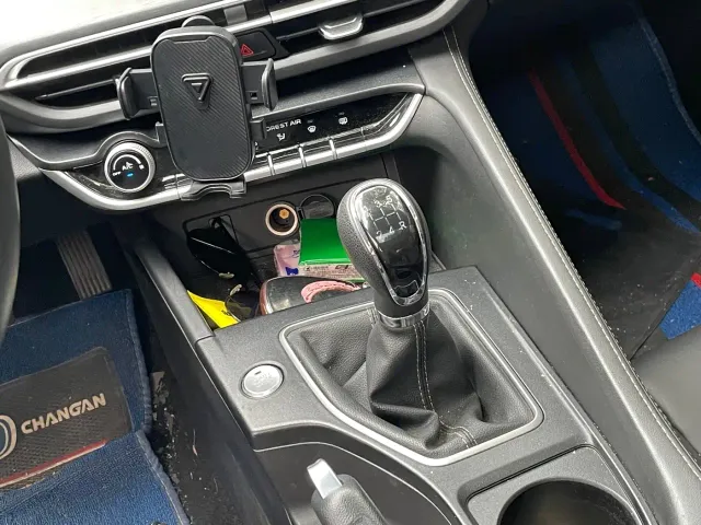Changan Eado — Фото автомобиля 8
