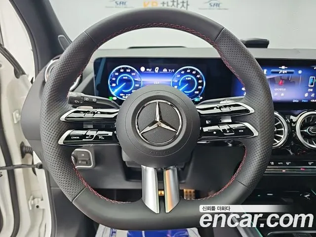 Mercedes-Benz EQA — Фото автомобиля 9