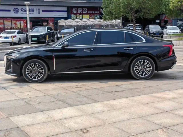 Hongqi H5 — Фото автомобиля 4