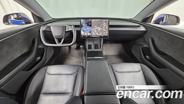 Tesla Model 3 — Фото автомобиля 7