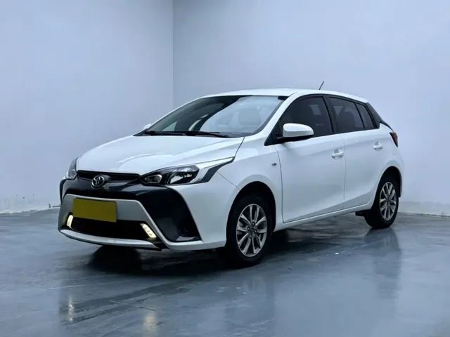 Фотография автомобиля — Toyota YARiS L Zhi Xuan