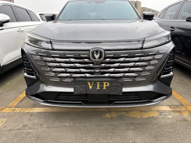 Changan CS75 Plus — Фото автомобиля 3