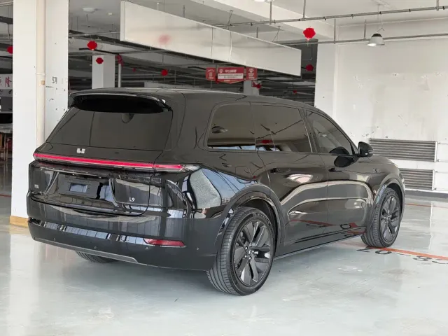 Li Auto Li Xiang L9 2024 Model Ultra — Фото автомобиля 10
