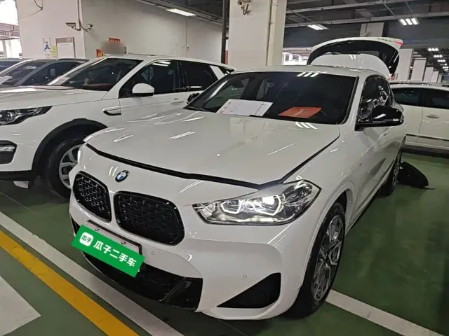 Фотография автомобиля — BMW X2