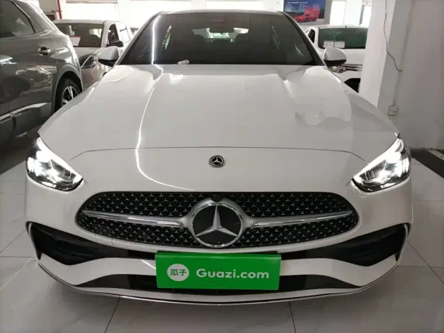 Mercedes-Benz C-Class — Фото автомобиля 2