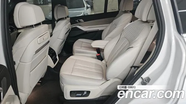 BMW X7 — Фото автомобиля 6