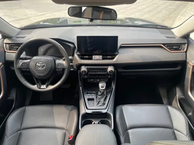 Toyota Wildlander — Фото автомобиля 12