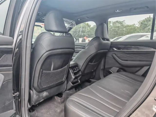 Geely Xingyue L — Фото автомобиля 6