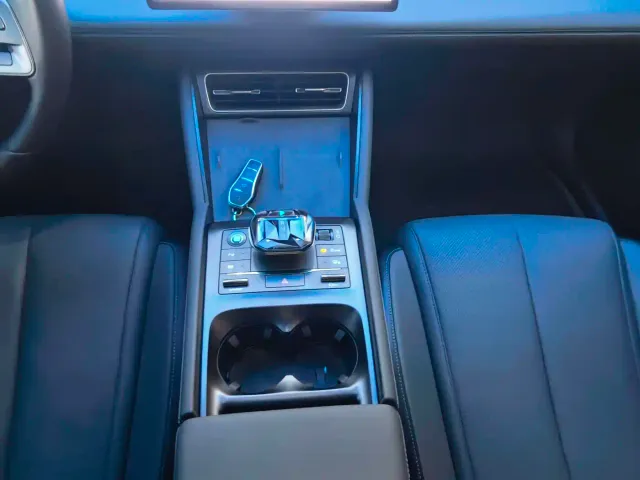 BYD Qin L — Фото автомобиля 11