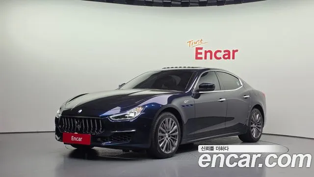 Фотография автомобиля — Maserati Ghibli