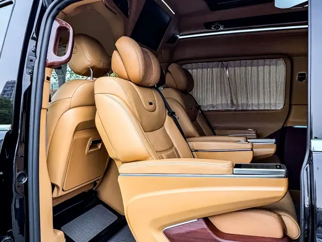 Mercedes-Benz V-Class — Фото автомобиля 19