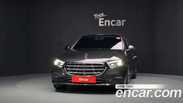 Mercedes-Benz E-Class E-класс W214 E300 4MATIC Exclusive — Фото автомобиля 3